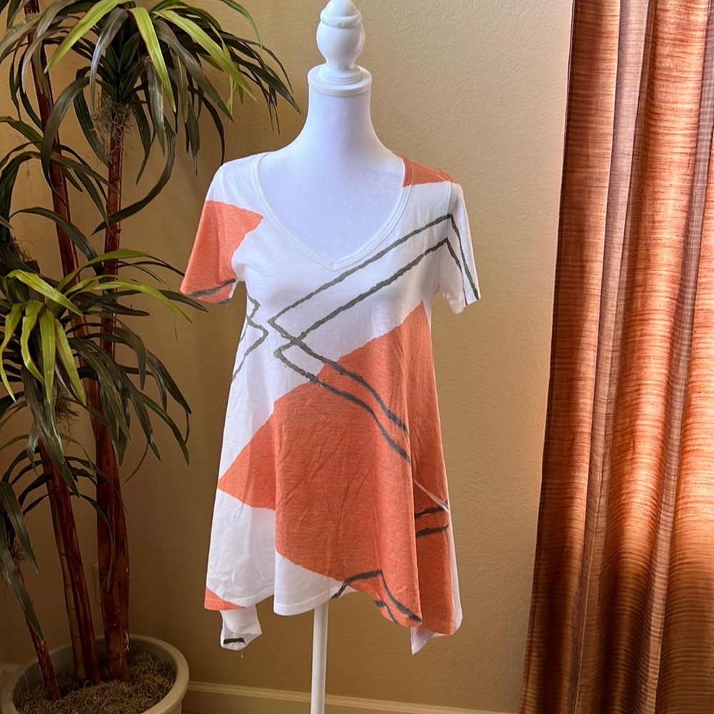 GO Couture Vintage Edition Swing top. Size M. White, burnt orange & khaki green